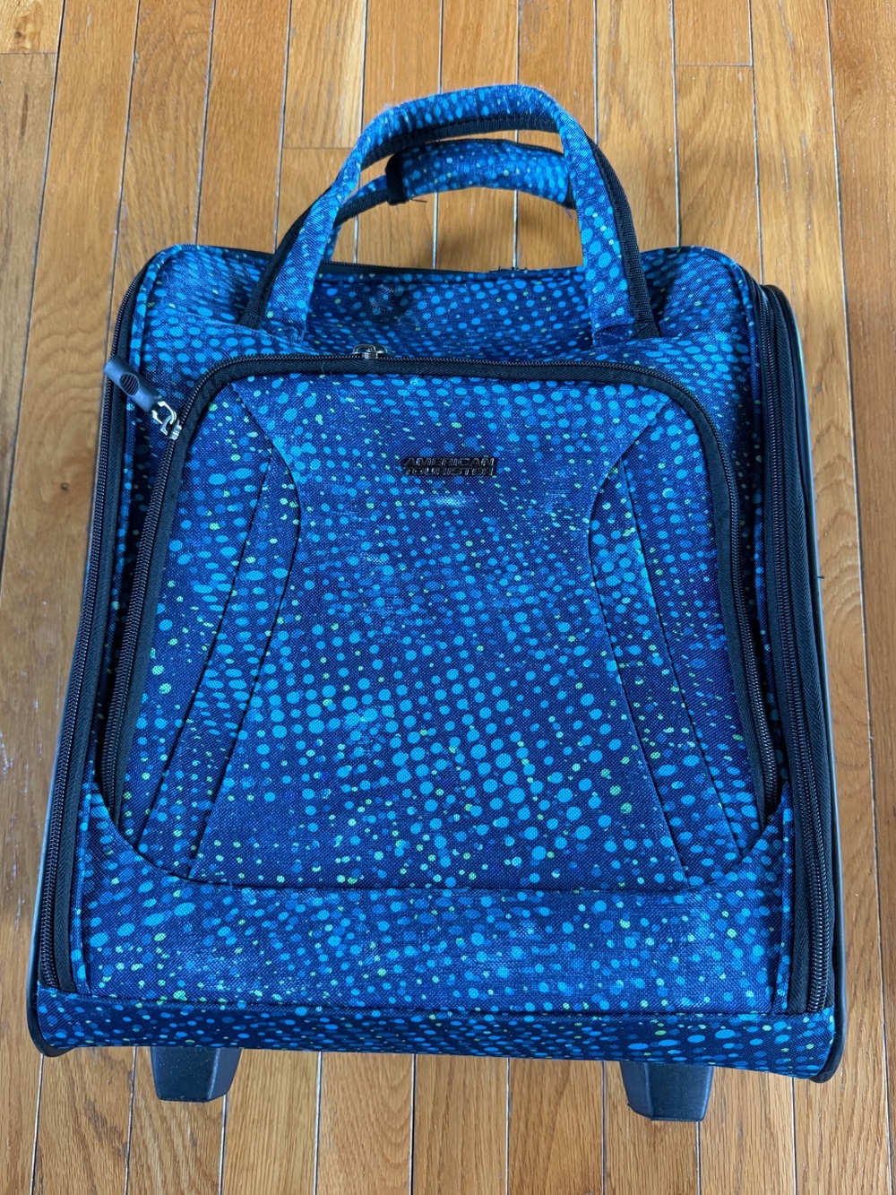 American Tourister Avatar Underseater Suitcase Luggage Tote Teal Dot pattern